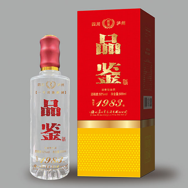 品鑒1983 零售價(jià)52度/1380元，38度/1360元
